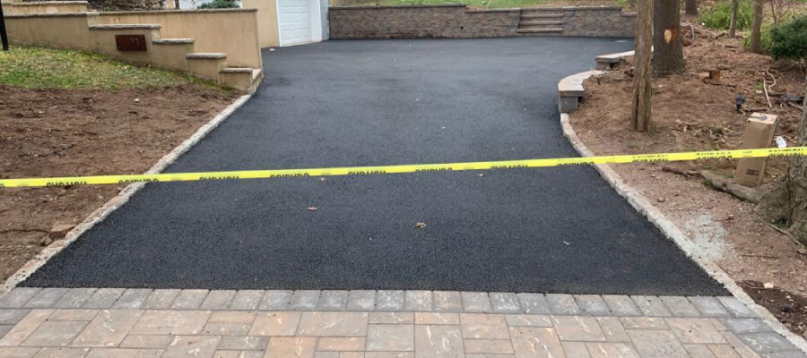 asphalt driveway paving