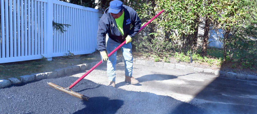 asphalt paving