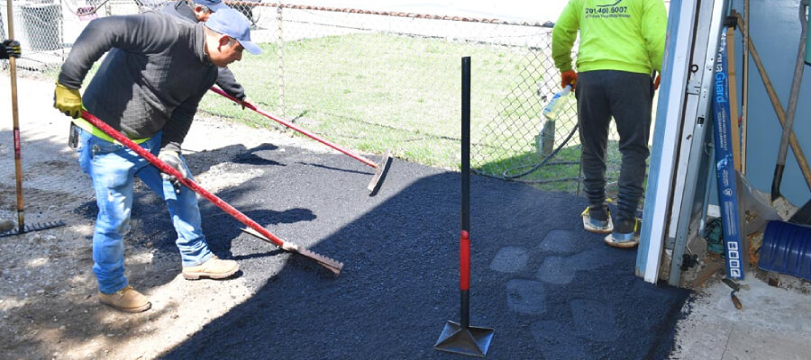 laying asphalt