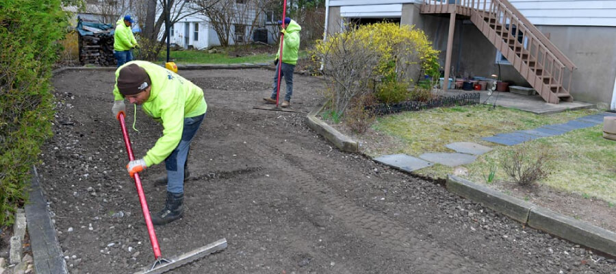 prepare the ground for paving