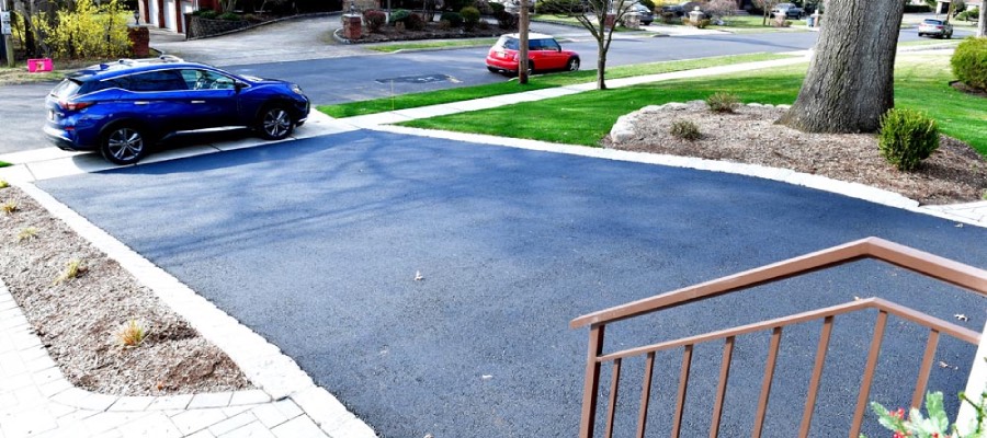asphalt paving